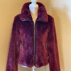✨Host Pick✨ Express Faux Fur Cropped Coat - Burgundy